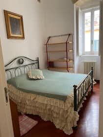 Privé kamer te huur voor € 450 per maand in Canosa di Puglia, Via Alcide De Gasperi