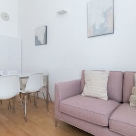 Apartment for rent for €3,135 per month in Milan, Corso Buenos Aires