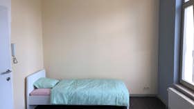 Private room for rent for €545 per month in Brussels, Rue du Midi
