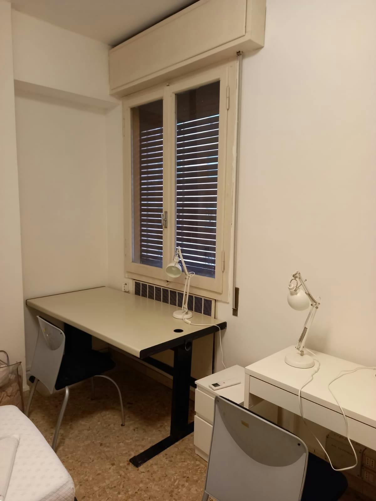 Cameră comună de închiriat pentru 300 EUR pe lună în Bologna, Via Tommaso Salvini