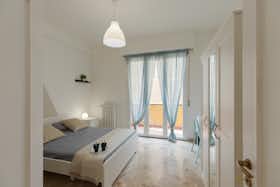Privé kamer te huur voor € 760 per maand in Florence, Via Francesco Baracca