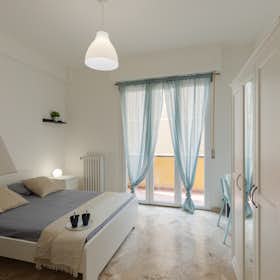Отдельная комната сдается в аренду за 760 € в месяц в Florence, Via Francesco Baracca