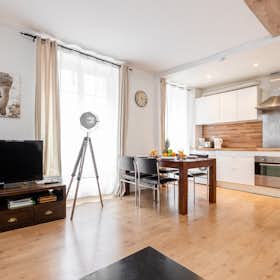 Apartment for rent for €4,409 per month in Paris, Rue de Grenelle