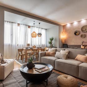 Apartment for rent for €2,758 per month in Madrid, Calle de Edgar Neville