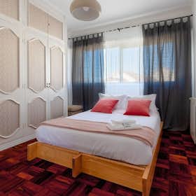 Private room for rent for €445 per month in Porto, Rua de Pedro Hispano