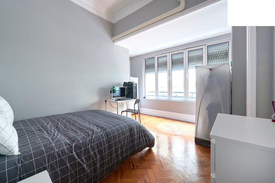 Avenida Elias Garcia, Lisbon preview