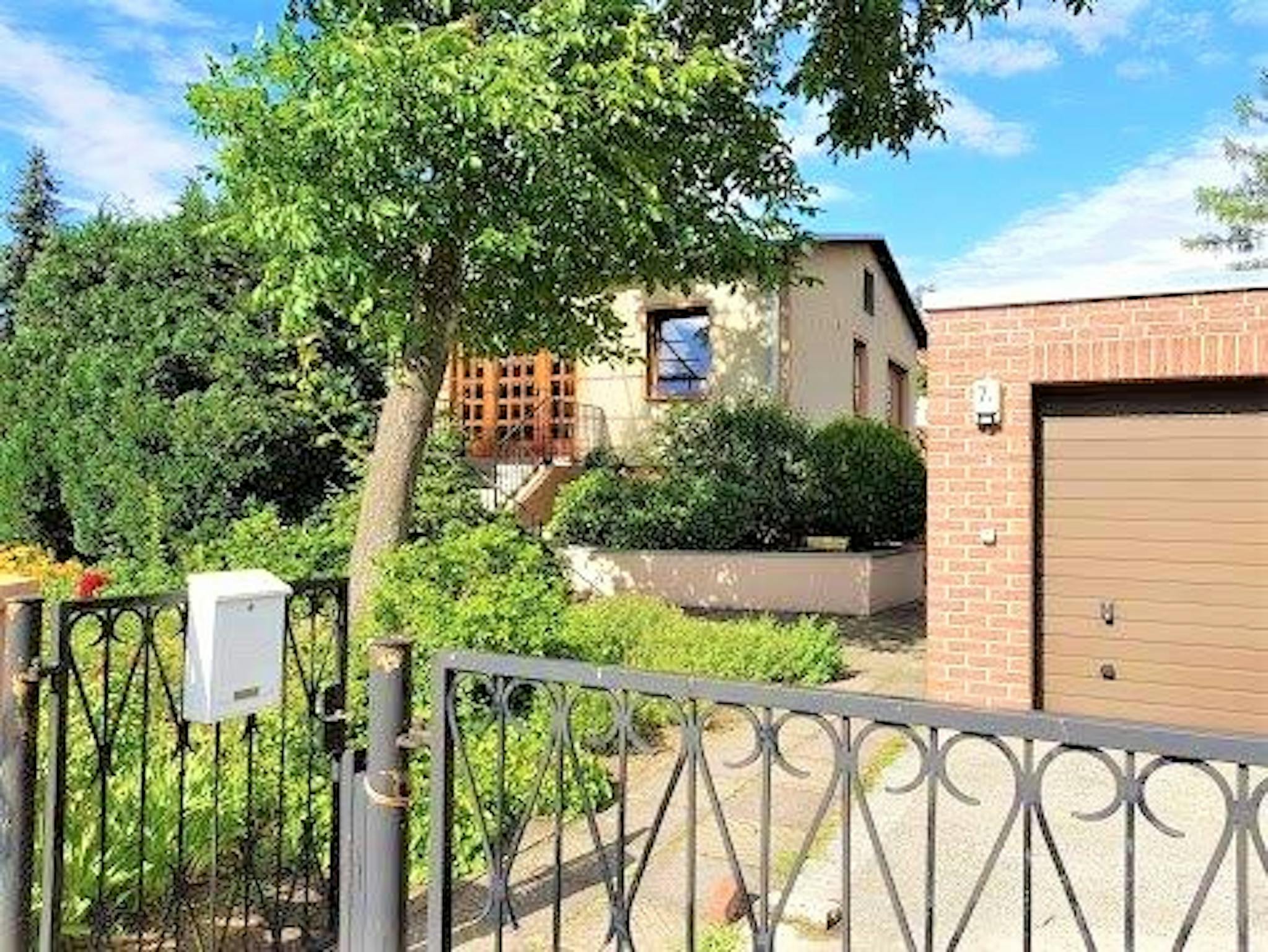 Goethestraße, Berlin preview