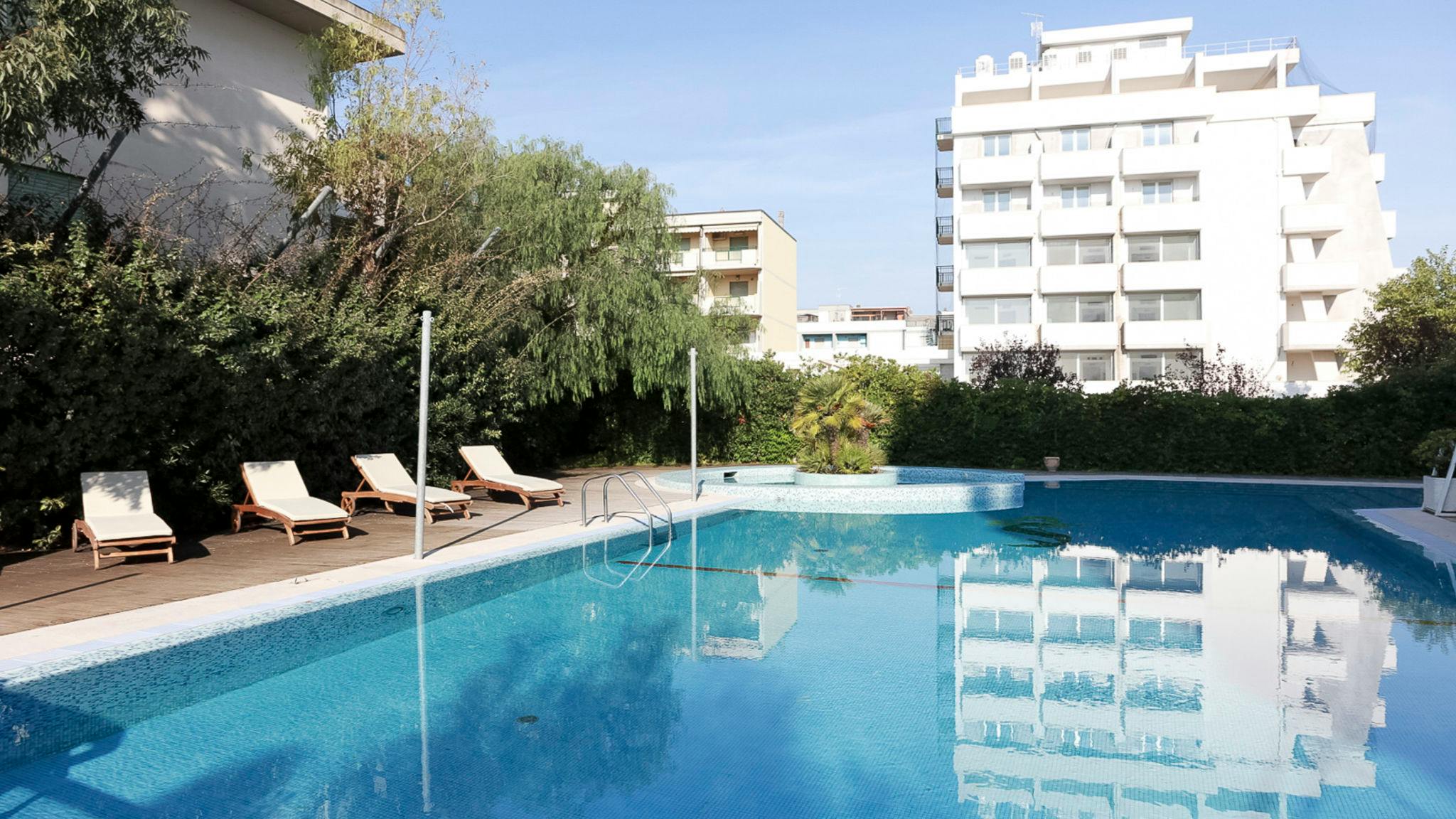 Appartamento in affitto a 1 € al mese a Senigallia, Via SS16 Sud