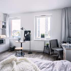 Studio for rent for €896 per month in Darmstadt, Schöfferstraße