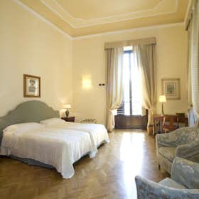 Apartment for rent for €7,500 per month in Florence, Via dei Martelli
