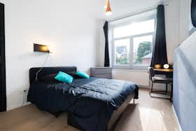 Pokój prywatny do wynajęcia za 425 € miesięcznie w mieście Charleroi, Rue de l'Athénée