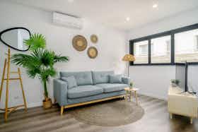 Lägenhet att hyra för 1 669 € i månaden i Faro, Rua João de Deus