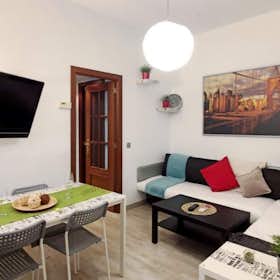 Apartment for rent for €1,450 per month in Madrid, Calle de Juanelo