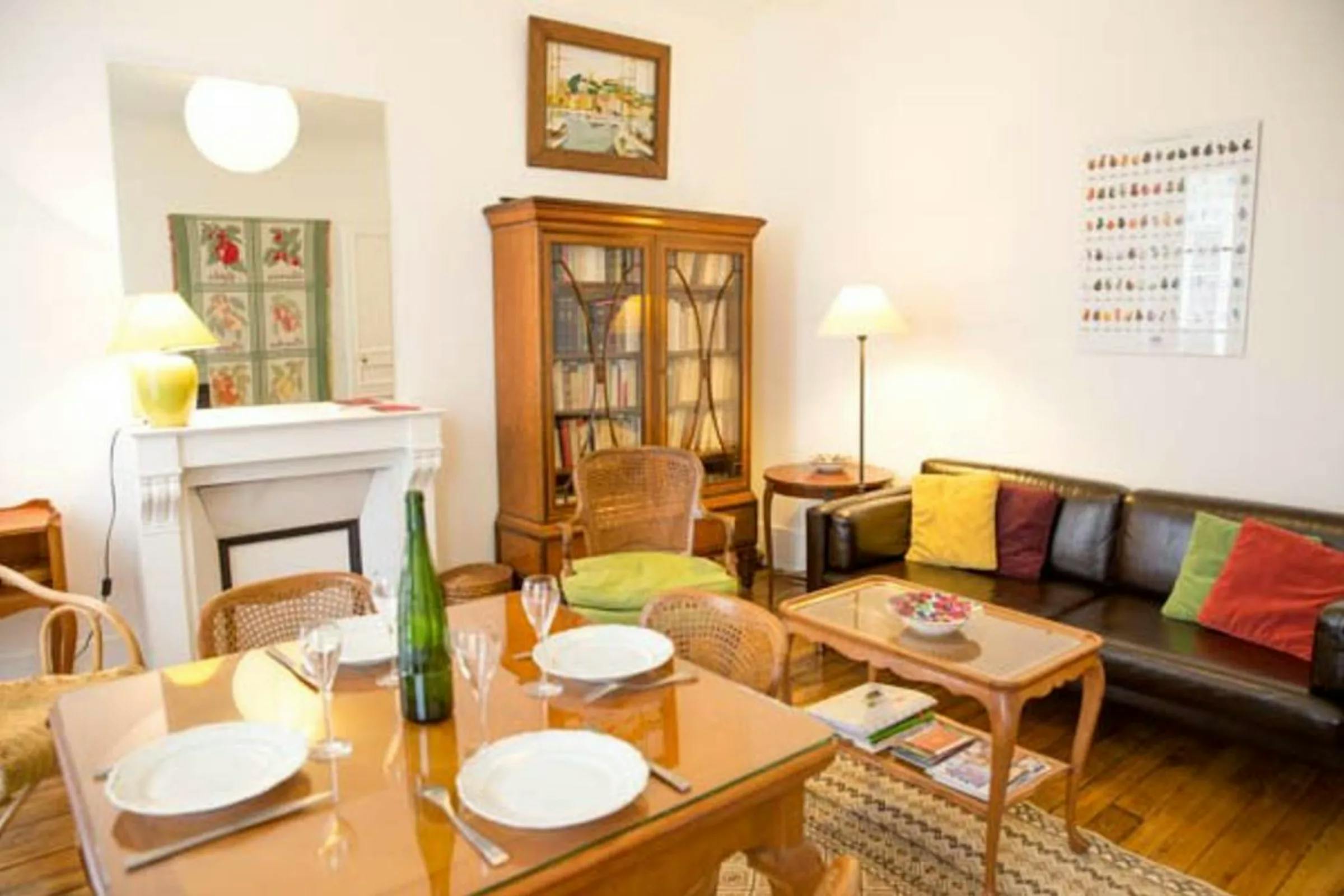 Apartment for rent for €3,750 per month in Paris, Cité de l'Alma