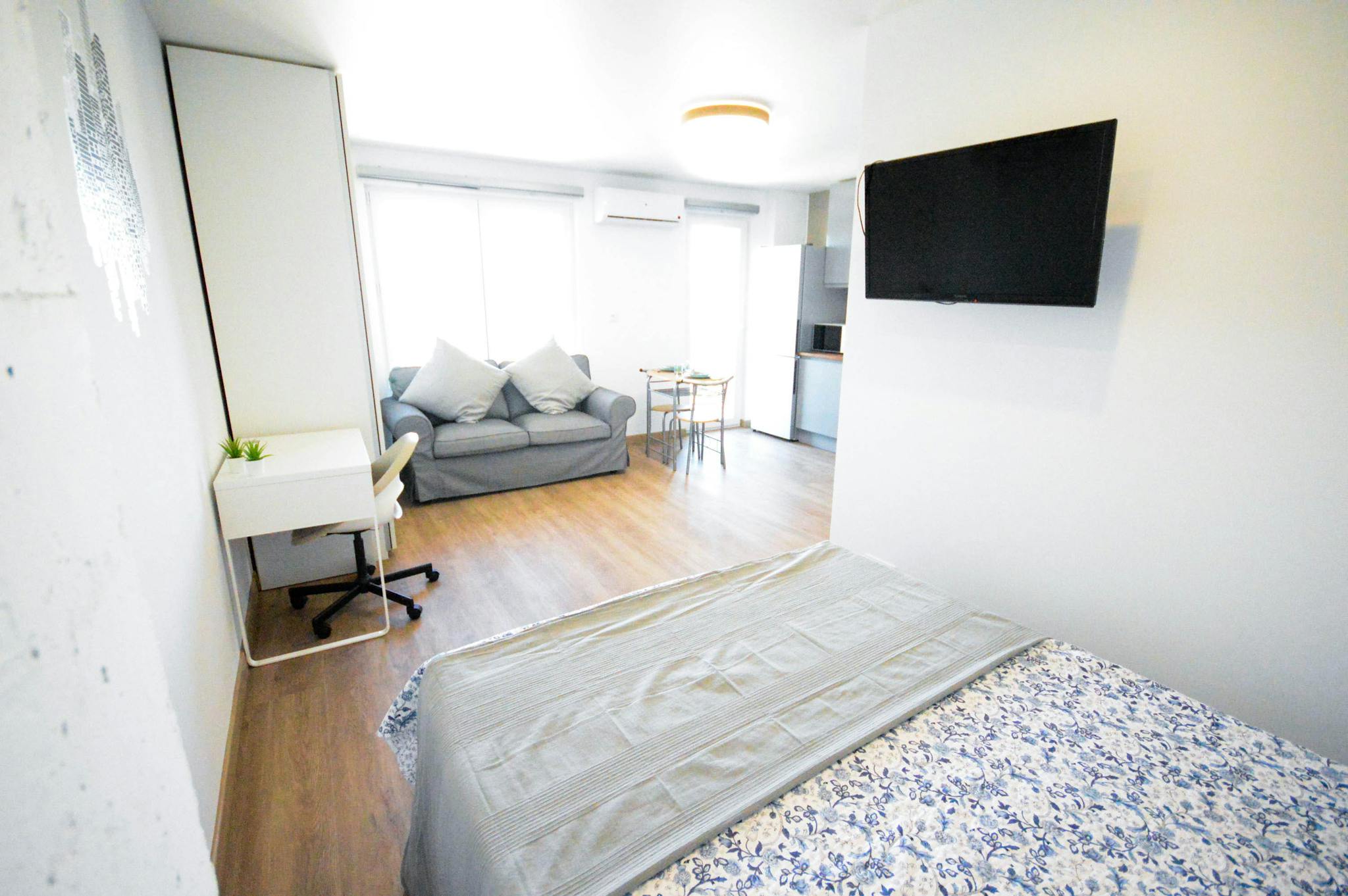 Calle La Rioja, Valencia preview