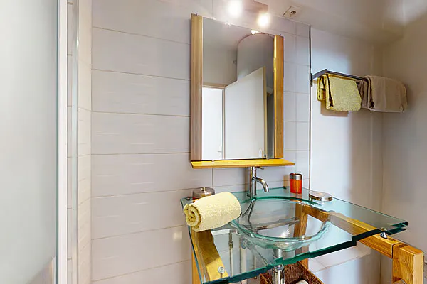 1-Bedroom Apartment in Rue de Lorette, Lyon (1144960) ROOM 4