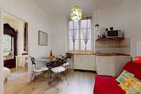Apartament de închiriat pentru 1.350 EUR pe lună în Lyon, Rue des Capucins