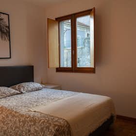 Private room for rent for €475 per month in Porto, Rua de Salgueiro Maia