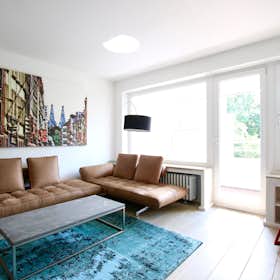 公寓 正在以 €3,100 的月租出租，其位于 Köln, Gilbachstraße
