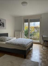 Chambre privée à louer pour 750 €/mois à Munich, Institutstraße