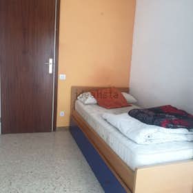 Private room for rent for €400 per month in Terrassa, Carrer d'Urquinaona