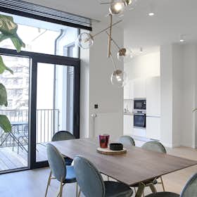 Apartment for rent for €2,000 per month in Brussels, Boulevard de la Cambre