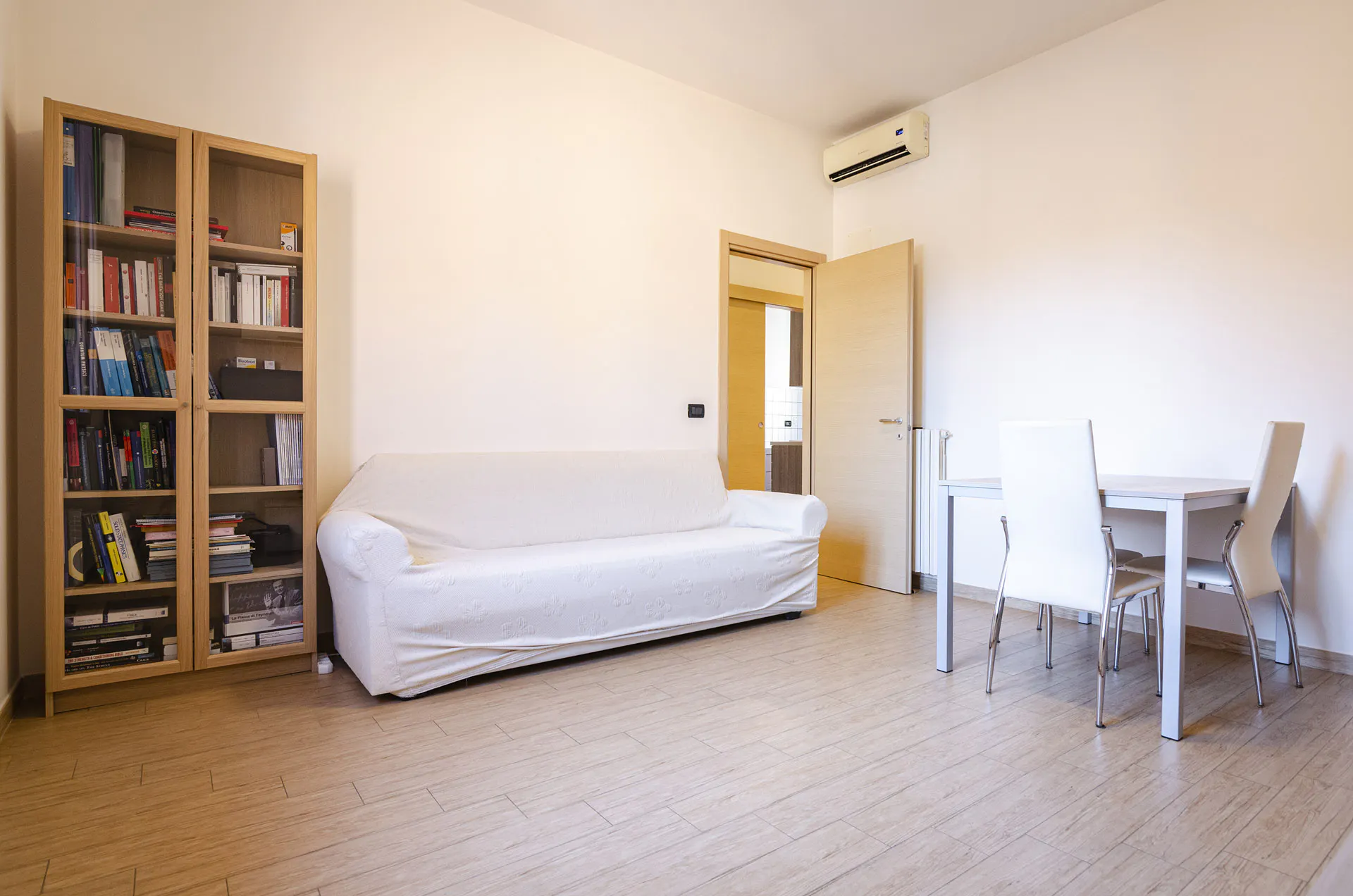 1-Bedroom Apartment in Via Ferrarese, Bologna (1146181) ROOM 4