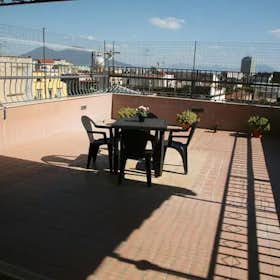 Private room for rent for €450 per month in Naples, Piazzetta Olivella