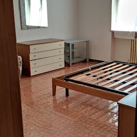 Apartamento en alquiler por 500 € al mes en Rieti, Via Morro
