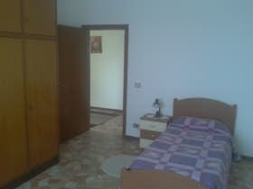 私人房间 正在以 €370 的月租出租，其位于 Vicenza, Viale Astichello