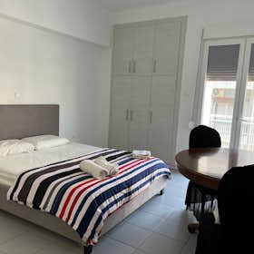 Private room for rent for €450 per month in Athens, Kypselis