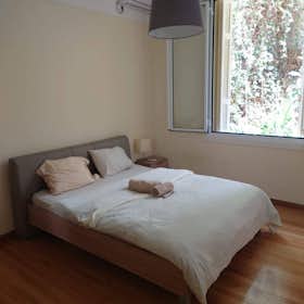 Private room for rent for €400 per month in Athens, Solonos