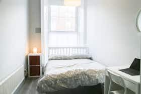 Приватна кімната за оренду для 1 235 EUR на місяць у Dublin, Blessington Street