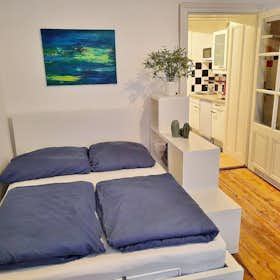 Apartment for rent for €950 per month in Vienna, Wallgasse