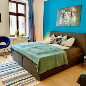 Appartement te huur voor € 1.500 per maand in Magdeburg, Basedowstraße