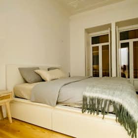 Private room for rent for €800 per month in Lisbon, Rua Morais Soares