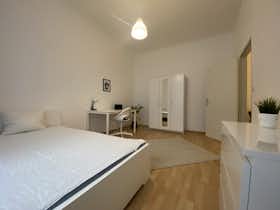 Habitación privada en alquiler por 650 € al mes en Vienna, Wiedner Gürtel