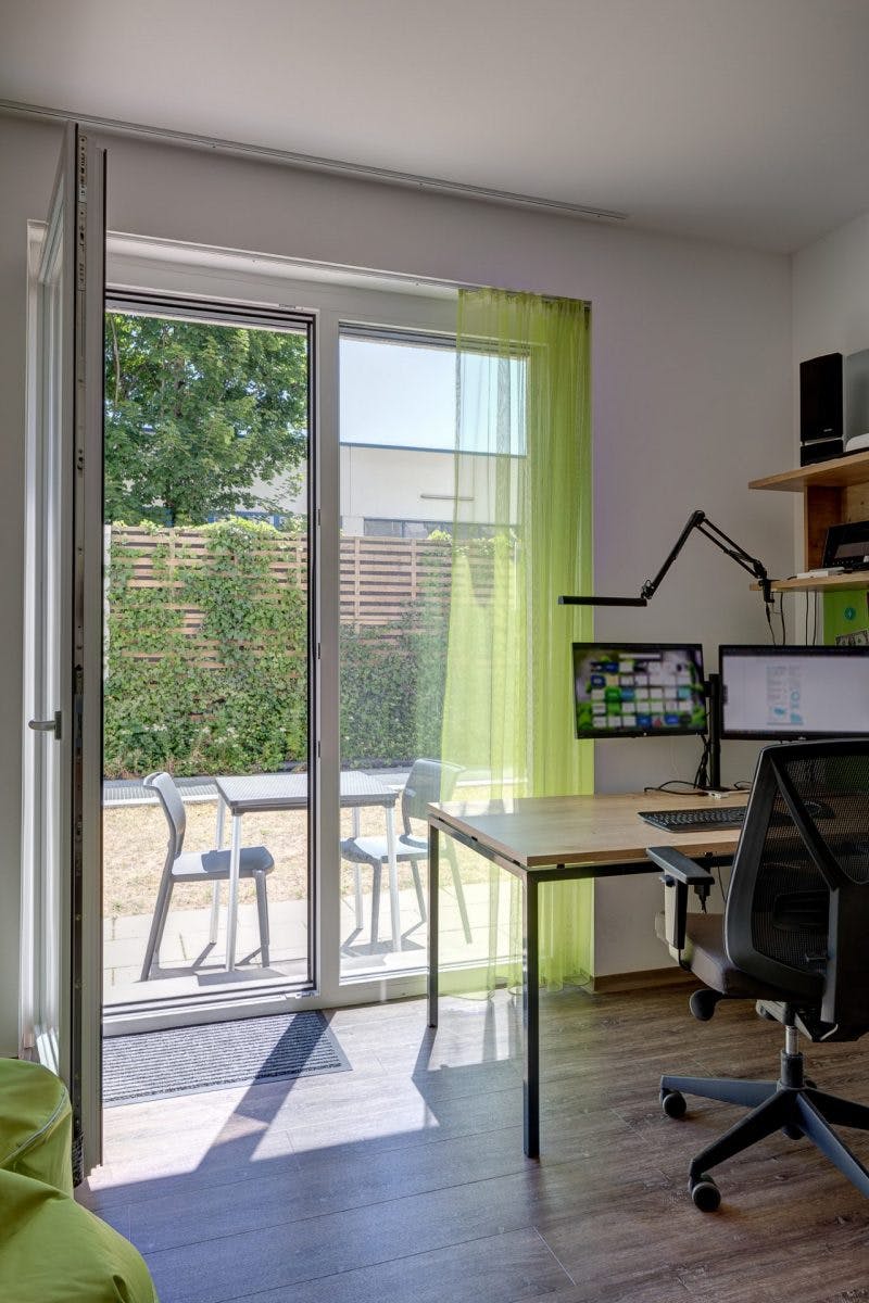 preview gallery tile