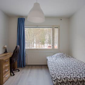Private room for rent for €620 per month in Helsinki, Kaarikuja