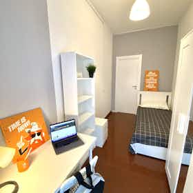 私人房间 正在以 €435 的月租出租，其位于 Bari, Via Prospero Petroni