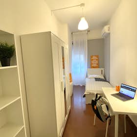 Отдельная комната сдается в аренду за 430 € в месяц в Bari, Via Prospero Petroni