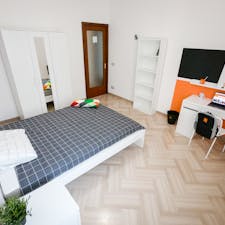 WG-Zimmer for rent for 465 € per month in Bari, Via Giulio Petroni