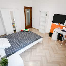 Отдельная комната сдается в аренду за 465 € в месяц в Bari, Via Giulio Petroni