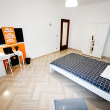 WG-Zimmer for rent for 480 € per month in Bari, Via Giulio Petroni