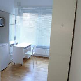 House for rent for €540 per month in Stuttgart, Margaretenstraße