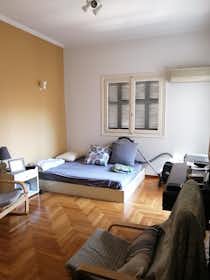 Appartement te huur voor € 400 per maand in Athens, Katsoni Lamprou