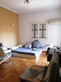Appartement te huur voor € 400 per maand in Athens, Katsoni Lamprou