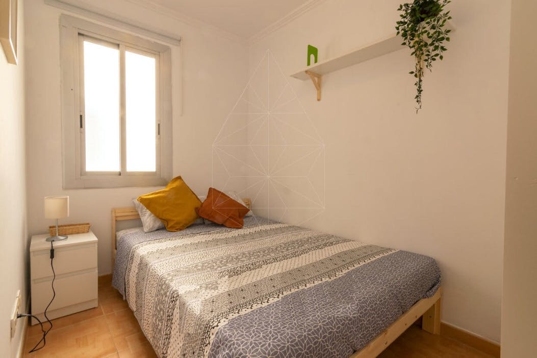 Apartment for rent in L'Hospitalet de Llobregat, Carrer de París