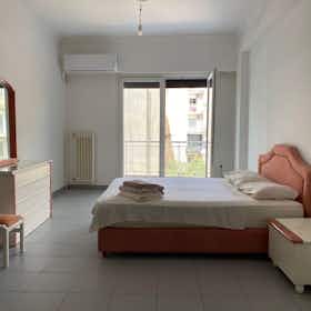 Private room for rent for €500 per month in Athens, Kypselis