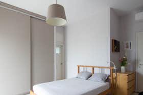 Wohnung zu mieten für 650 € pro Monat in Néa Smýrni, Agias Foteinis